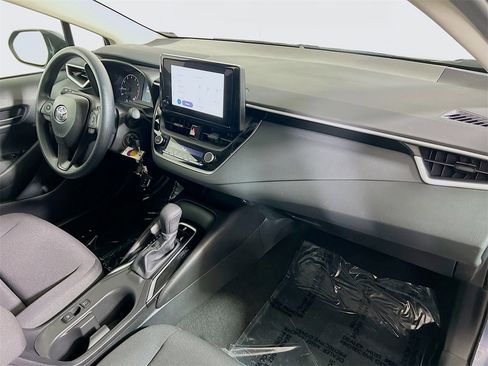 Certified 2025 Toyota Corolla LE image 26