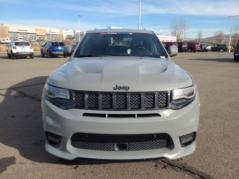 Used 2020 Jeep Grand Cherokee SRT image 14