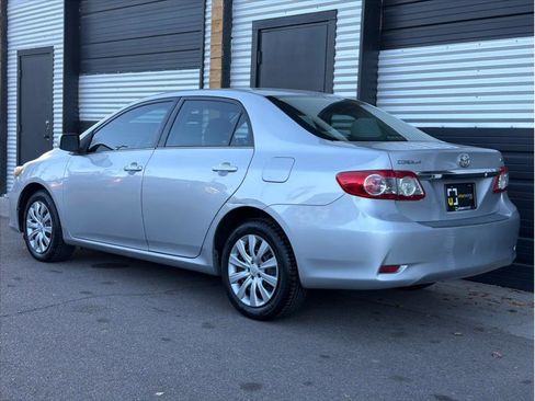 Used 2013 Toyota Corolla LE Special Edition image 8
