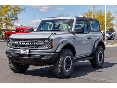 New 2026 Ford Bronco 2-Door AWD/4WD image 7