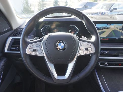 Used 2023 BMW X7 xDrive40i w/ Premium Package image 10