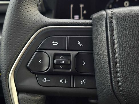 Certified 2025 Toyota 4Runner SR5 image 34