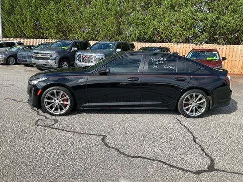 Used 2021 Cadillac CT5 V w/ Premium Package RWD image 4