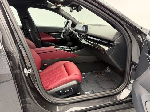 Used 2024 BMW 530i w/ Premium Package RWD image 9