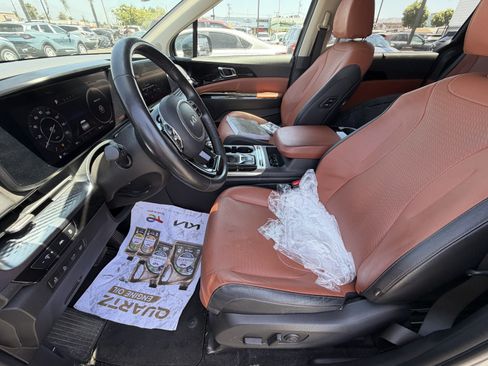 Certified 2024 Kia Carnival SX Prestige FWD image 11