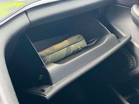 Used 2023 Jeep Grand Cherokee Laredo w/ Luxury Tech Group I image 11