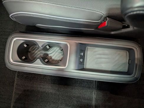 Used 2025 INFINITI QX80 Sensory AWD/4WD image 13