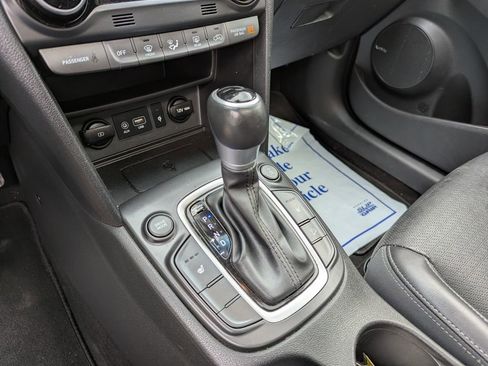 Used 2021 Hyundai Kona Limited image 15