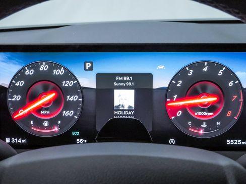 Certified 2026 Genesis GV70 2.5T AWD/4WD image 18