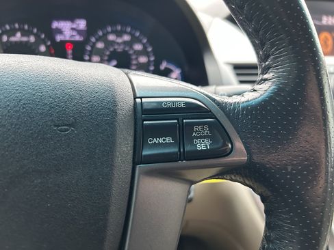 Used 2012 Honda Odyssey EX-L image 18