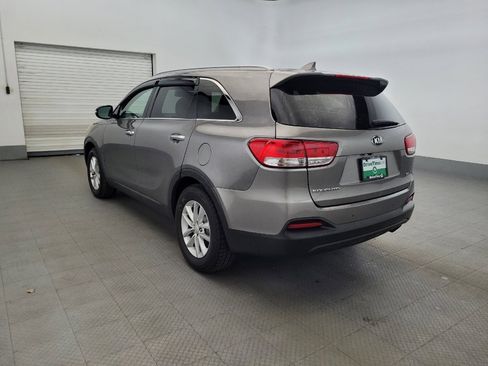 Used 2018 Kia Sorento AWD image 5