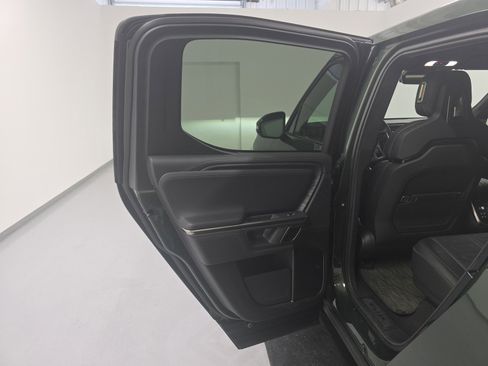 Used 2024 Rivian R1T Adventure AWD/4WD image 17