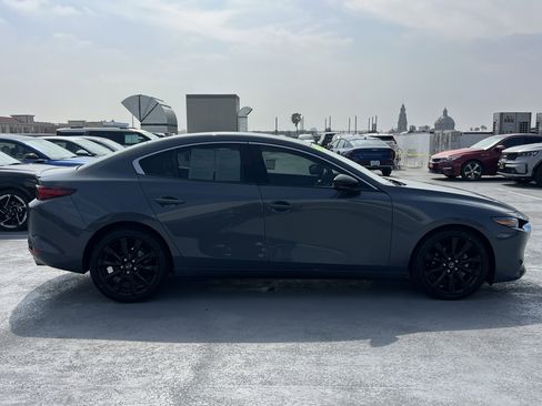 Used 2022 MAZDA MAZDA3 s image 9