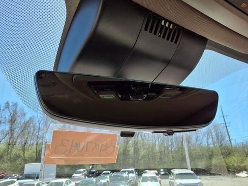 New 2026 GMC Yukon Denali w/ Denali Reserve Package image 17