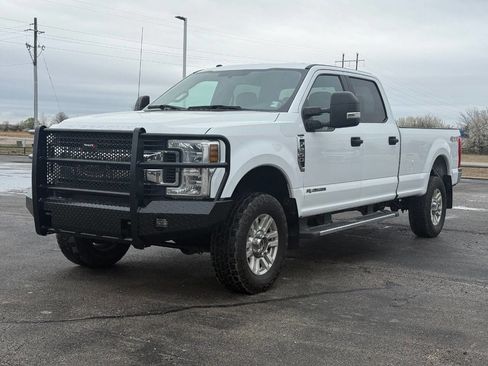 Used 2019 Ford F250 XLT w/ XLT Value Package image 1