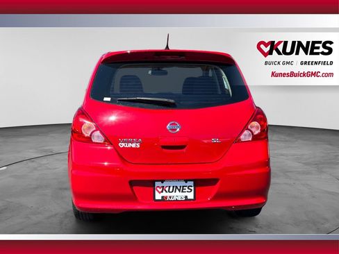 Used 2012 Nissan Versa Hatchback FWD image 8
