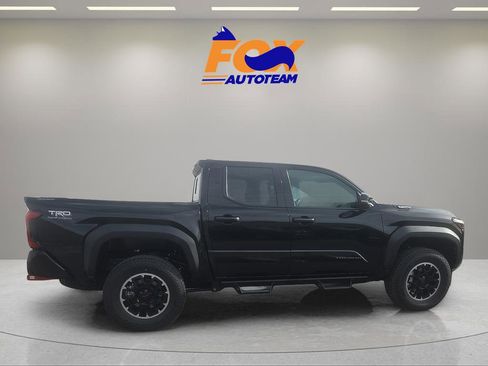 New 2026 Toyota Tacoma TRD Off-Road image 5