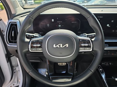 Certified 2024 Kia Sorento SX AWD/4WD image 31