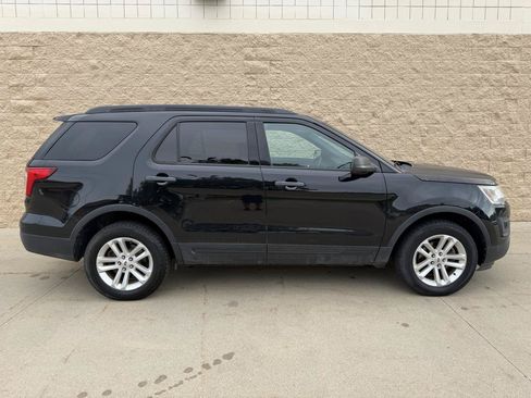 Used 2017 Ford Explorer 4WD image 6
