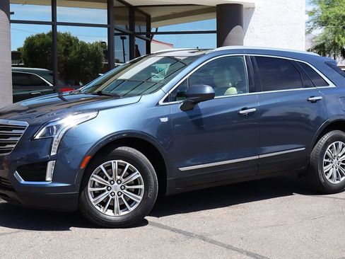 Used 2019 Cadillac XT5 Luxury FWD image 3