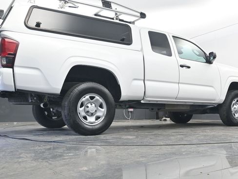 Used 2022 Toyota Tacoma SR image 27