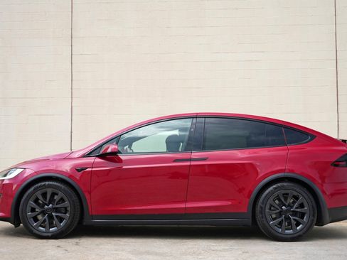 Used 2023 Tesla Model X AWD/4WD image 9