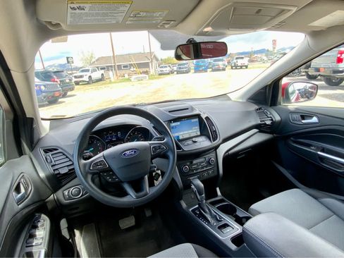 Used 2018 Ford Escape SE w/ SE Sync 3 Package AWD/4WD image 30
