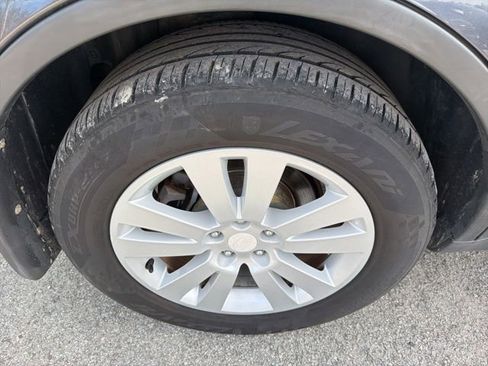 Used 2012 Subaru Tribeca Limited w/ PWR Moonroof Pkg image 17