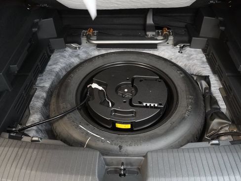 Used 2023 Nissan Rogue SV AWD/4WD image 10