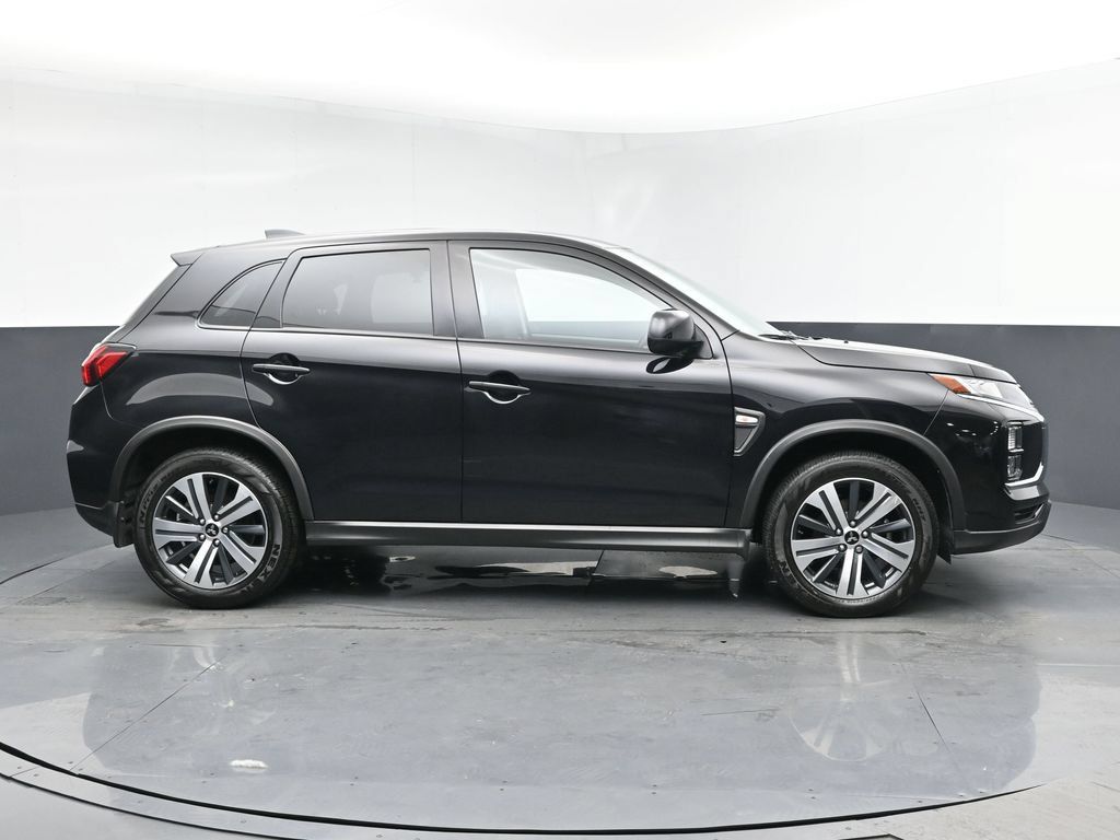 Used 2024 Mitsubishi Outlander Sport AWD image 3
