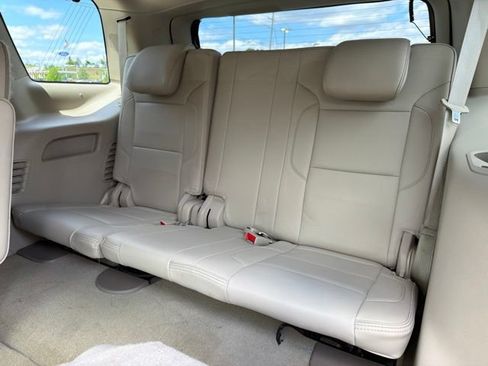 Used 2017 GMC Yukon Denali w/ Open Road Package RWD image 28