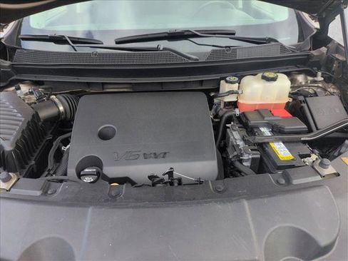 Used 2020 Chevrolet Traverse LT image 24