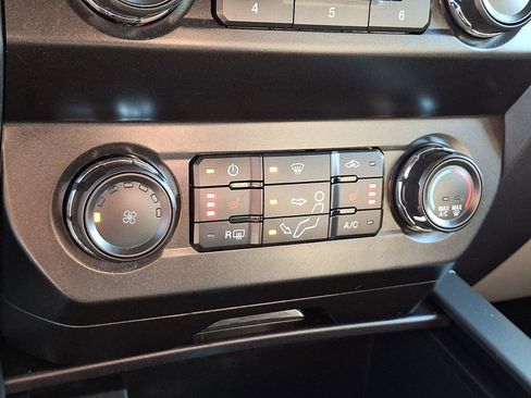 Used 2021 Ford F250 XLT w/ XLT Premium Package image 15