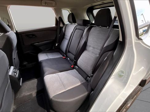 Used 2021 Nissan Rogue S AWD/4WD image 21