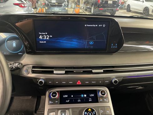 Used 2024 Hyundai Palisade Calligraphy AWD/4WD image 20