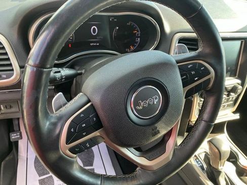 Used 2017 Jeep Grand Cherokee Limited AWD/4WD image 15