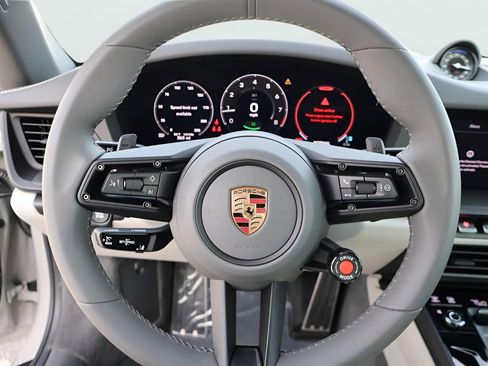 Certified 2026 Porsche 911 Targa 4 GTS image 32