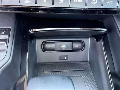 Used 2021 Kia Telluride SX w/ SX Prestige Package AWD/4WD image 16