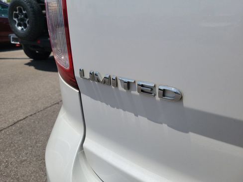 Used 2014 Ford Explorer Limited w/ Equipment Group 302A AWD/4WD image 7