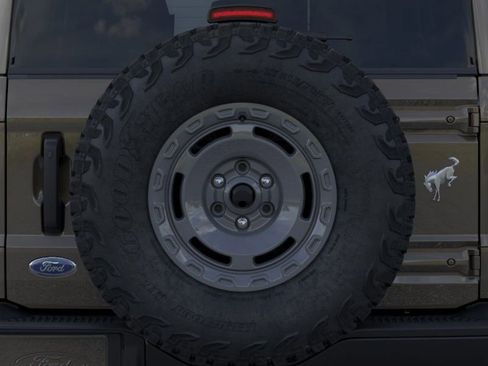 Used 2025 Ford Bronco Badlands image 15