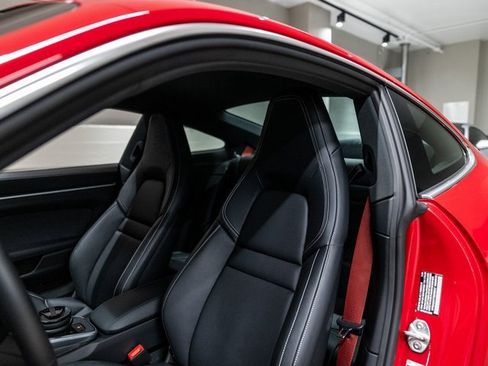 Used 2025 Porsche 911 Carrera image 5