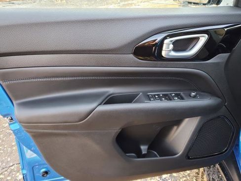 New 2026 Jeep Compass Limited image 17