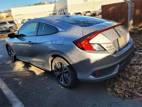 Used 2018 Honda Civic EX-T image 7