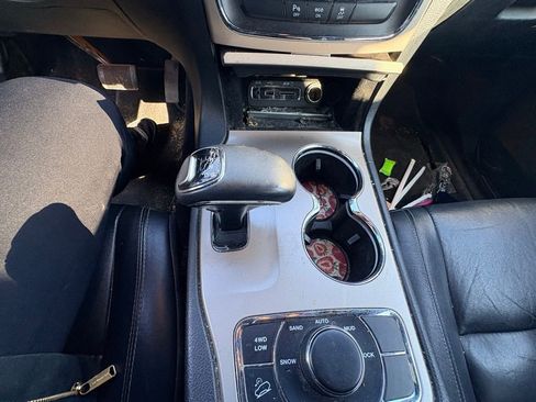 Used 2015 Jeep Grand Cherokee Limited image 16