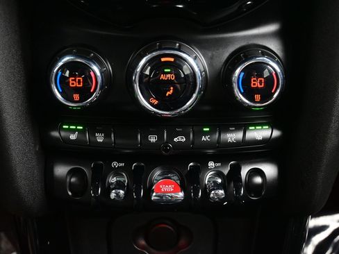 Used 2019 MINI Cooper 2-Door Hardtop FWD image 19