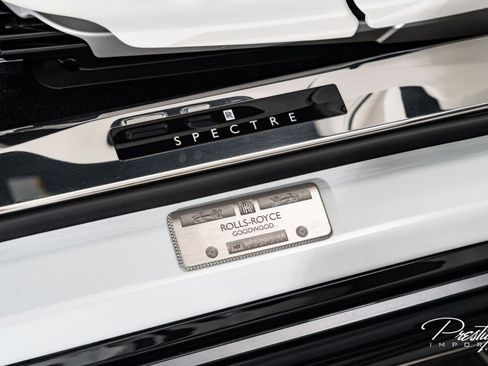 Used 2024 Rolls-Royce Spectre w/ Spectre Launch Package image 41