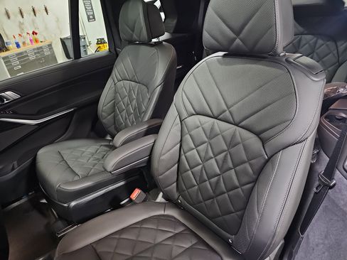 New 2026 BMW X7 xDrive40i w/ M Sport Package image 14