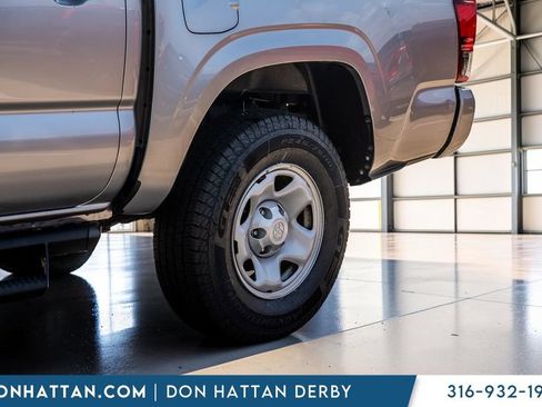 Used 2021 Toyota Tacoma SR AWD/4WD image 32