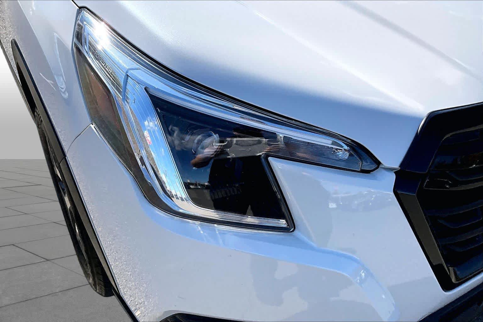 Used 2024 Subaru Forester Premium AWD/4WD image 27
