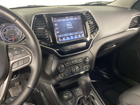 Used 2020 Jeep Cherokee Limited AWD/4WD image 27